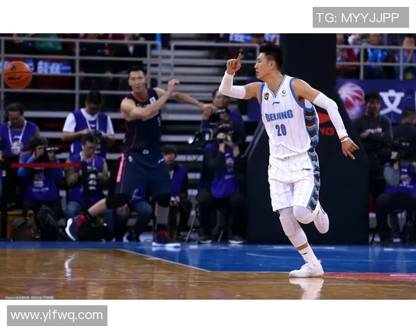 2020至2021赛季广东队与首钢队的精彩对决与战术分析